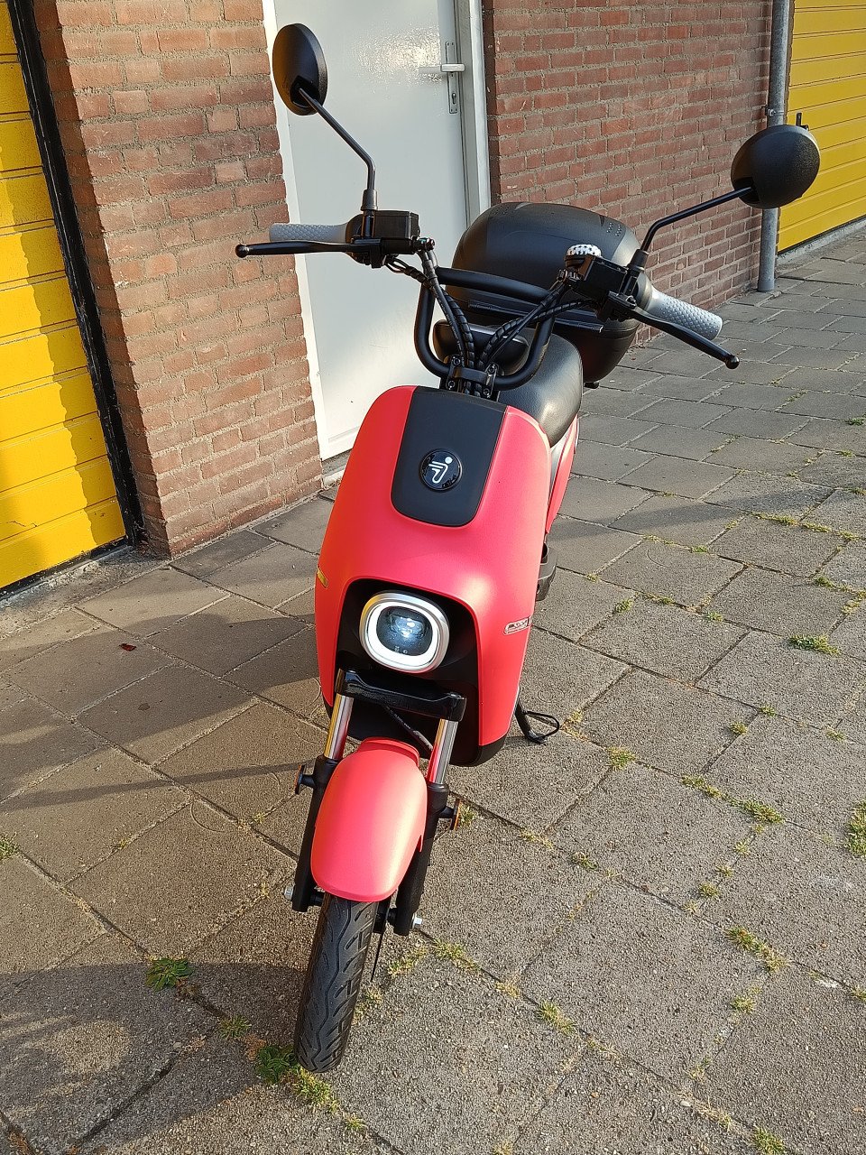 Segway B110S elektrische scooter. Nieuw. Blauw kenteken.