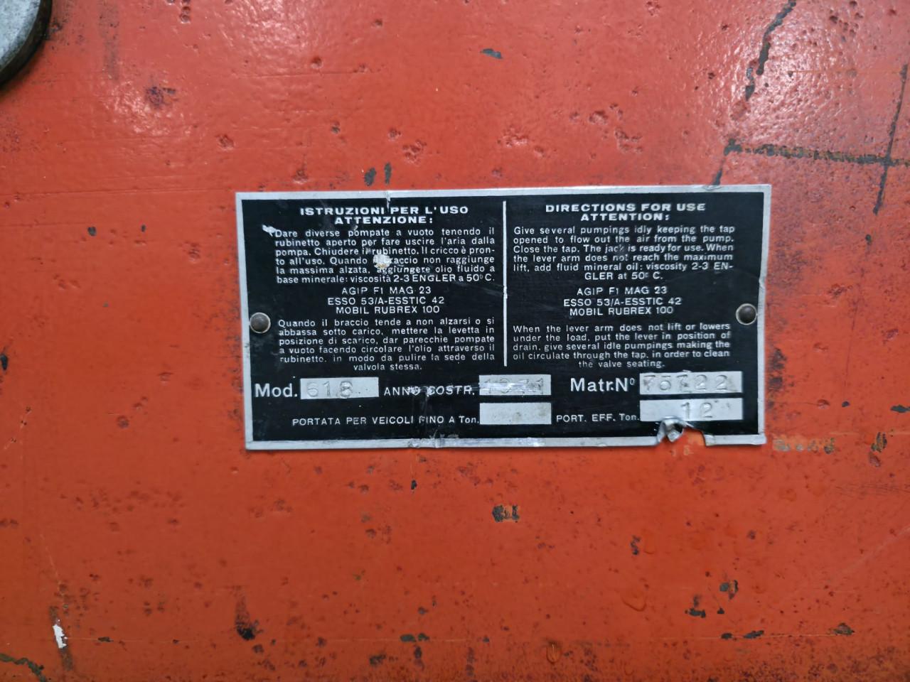 Vintage garagekrik (1971) – 12 ton – 310 cm – niet werkend