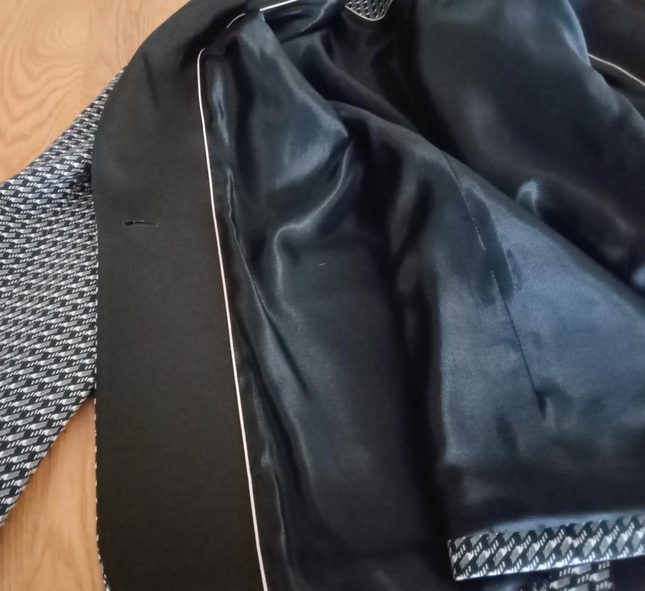 Prachtige zwart witte blazer merk Promiss