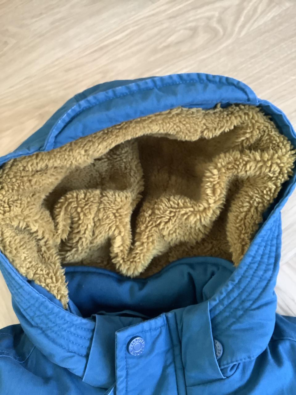 Z8 winterjas en colsjaal + muts jongen maat 116/122