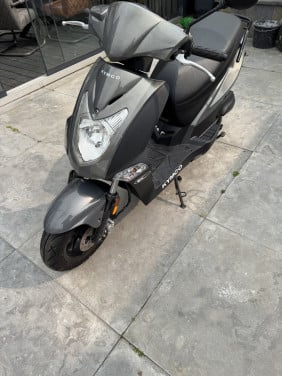 Te koop kymco agilty  slechts 994km