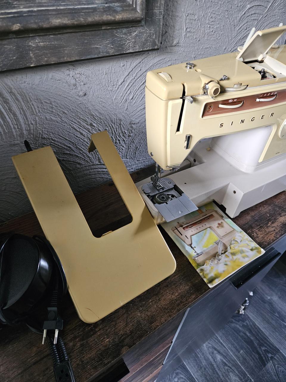 Vintage Singer 538 Naaimachine met Handleiding en koffer