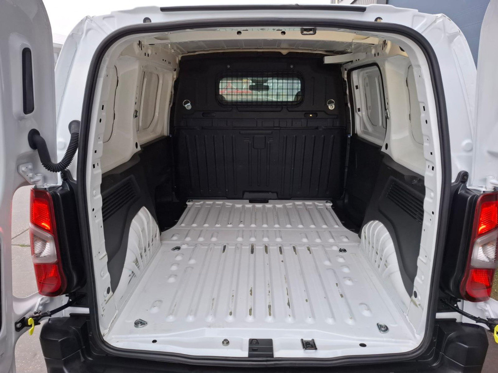 Peugeot Partner 1.5 bluehdi premium airco / cruise controle / navi / 105 pk