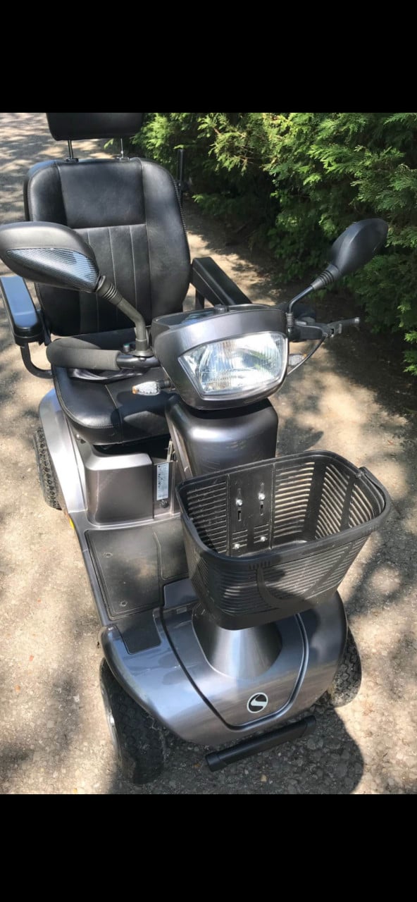 Tekoop nette scootmobiel Sterling S425