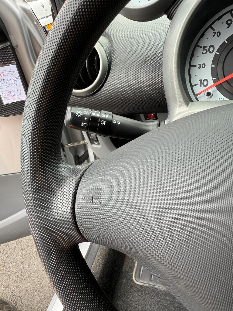 Peugeot 107 1.0-12v xs - 5drs - airco