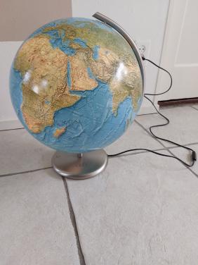 Wereldbol, met verlichting