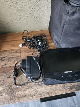 Medion Draagbare DVD-spelerset met tas en accessoires