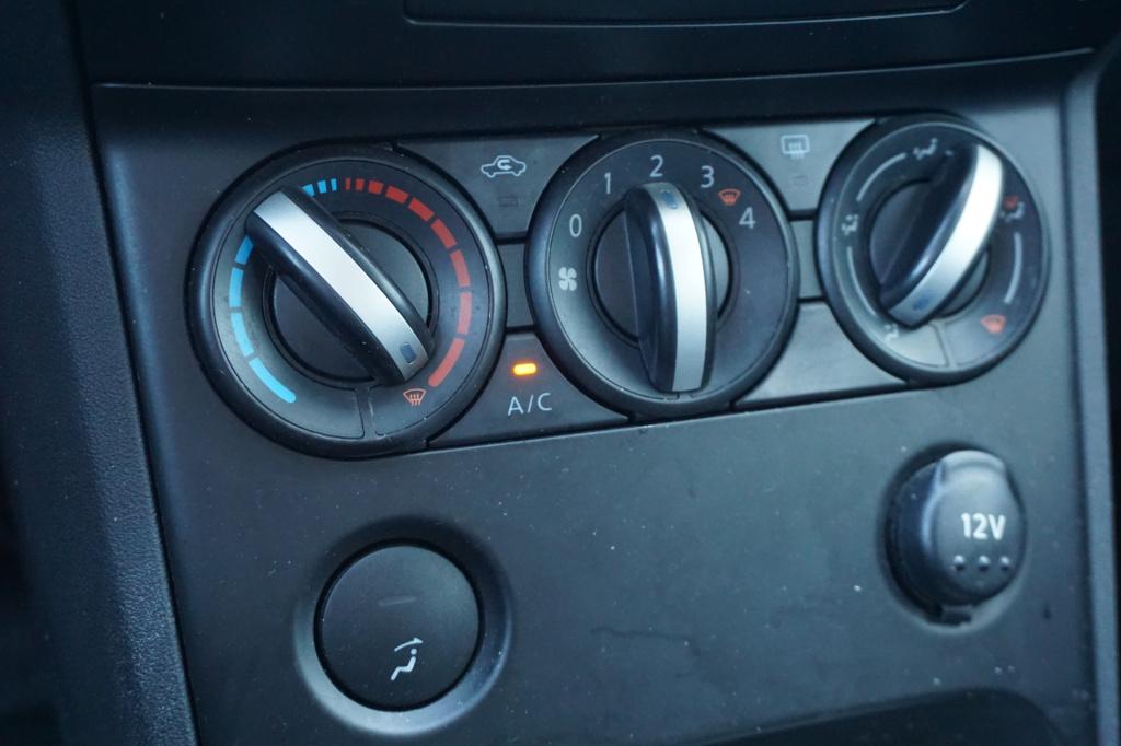 Nissan Qashqai 1.6 visia airco / cruise / elektr. ramen / trekhaak / lm vel