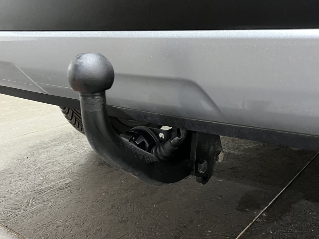 Toyota Corolla Cross 2.0 hp hybrid frist edition | bms | keyless | navi | t