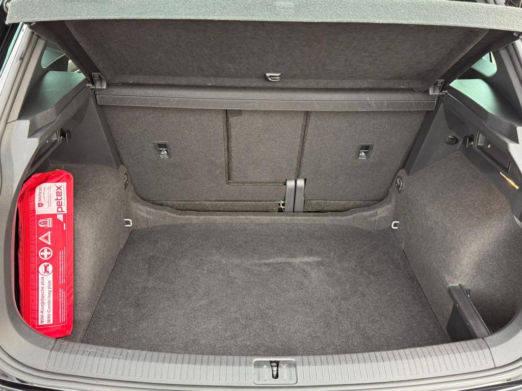 Volkswagen Tiguan 1.5 tsi r-line business+