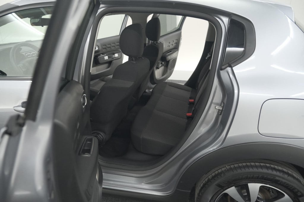 Citroen C3 puretech 110 eat6 max | camera | parkeersensoren | apple carplay