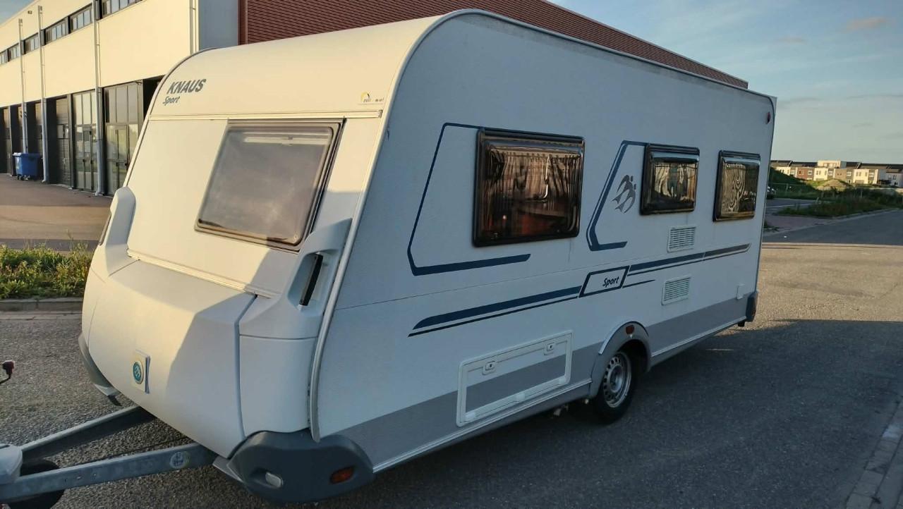 KNAUS Sport premiumline met voortent en mover