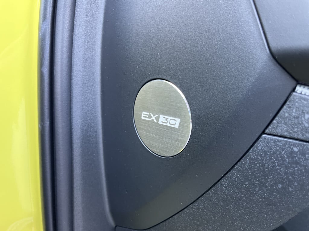 Volvo Ex30 extended plus 272pk| adap.cruise| h&k sound| getint glas| camera
