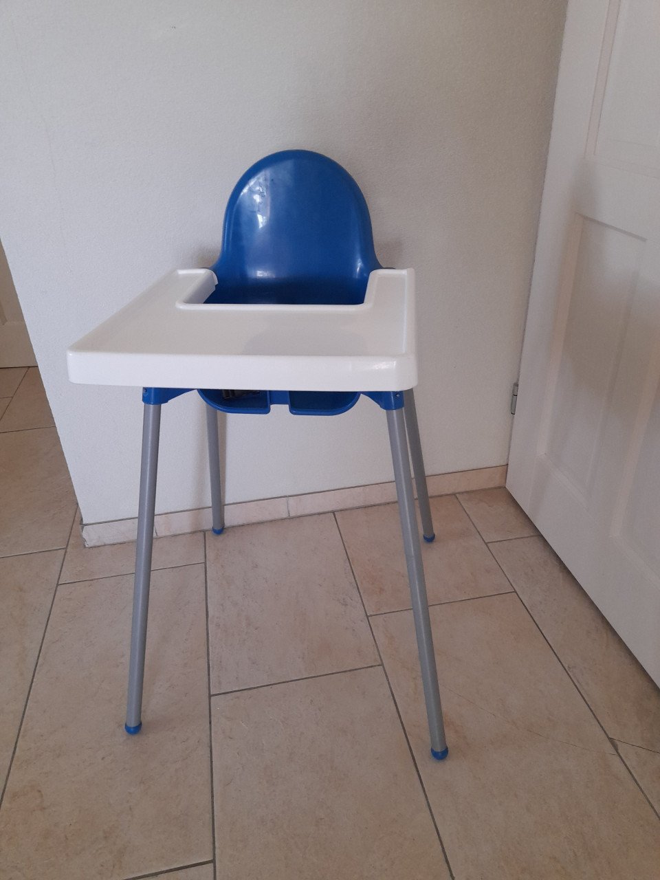 Ikea kinderstoel met goedel ( in goede nette staat )