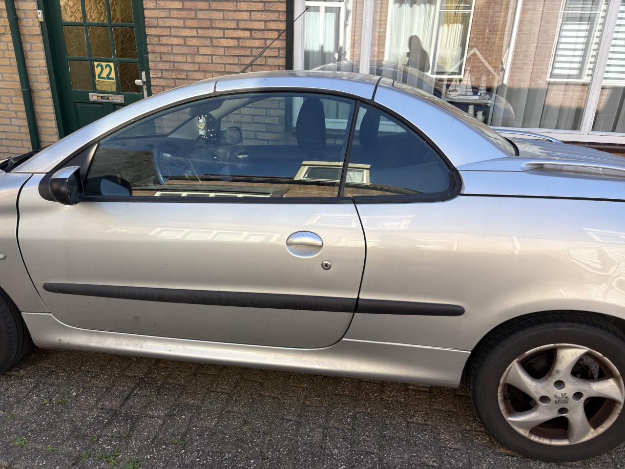 Peugeot 206cc