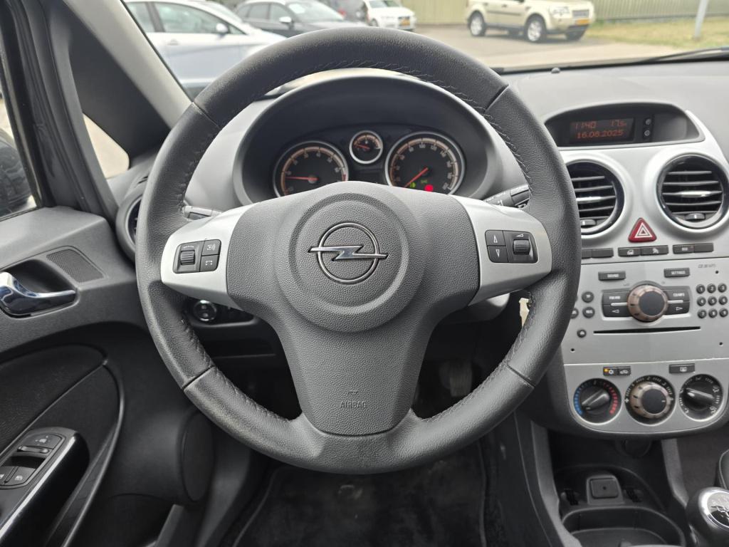 Opel Corsa 1.2-16v anniversary edition