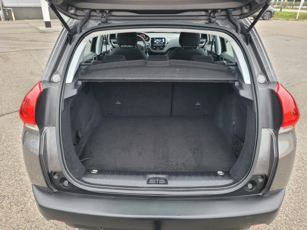 Peugeot 2008 1.2 puretech urban cross