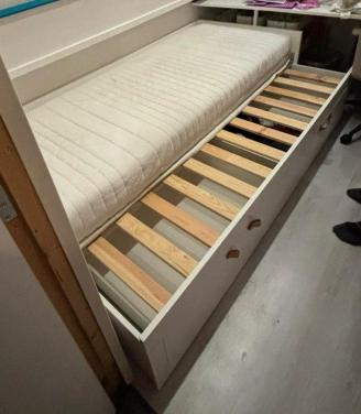 Ikea Brimnes een persoonsbed met logeer/uitschuifbed