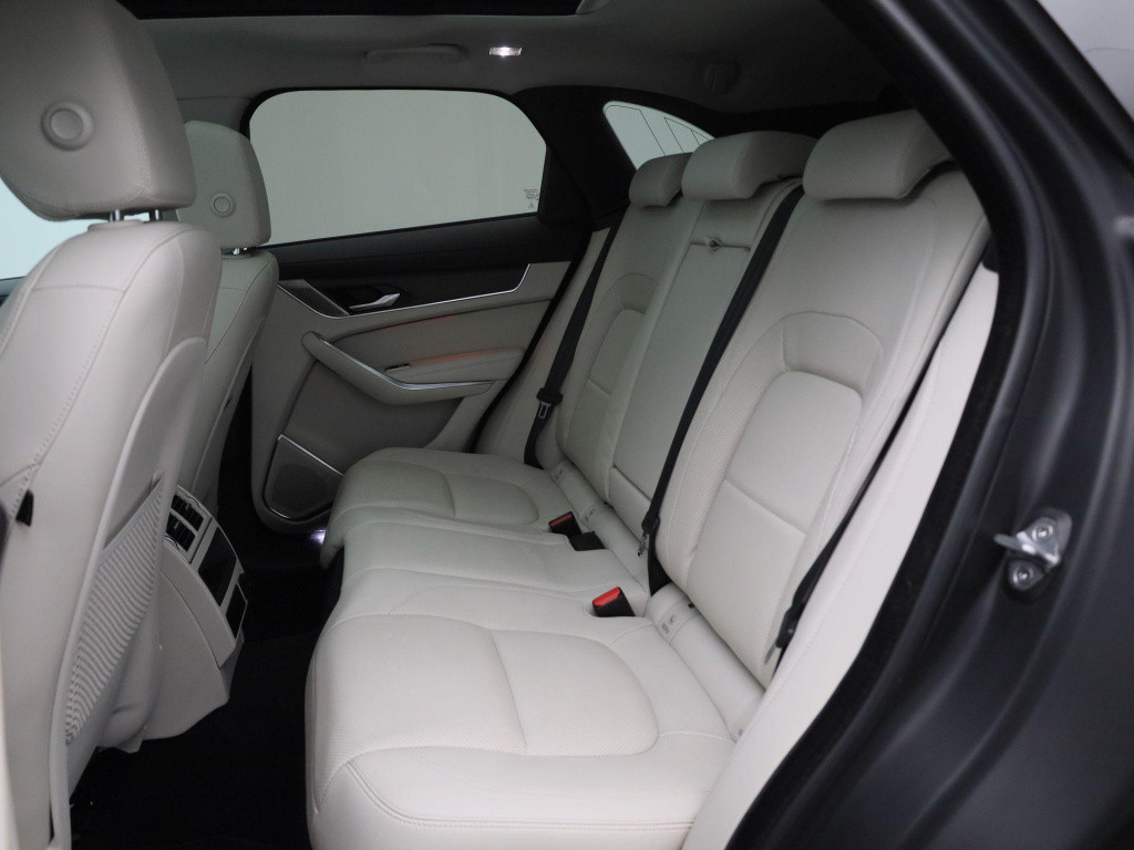 Jaguar F-pace 2.0 p400e phev r-dynamic s | automaat | navigatie | apple car