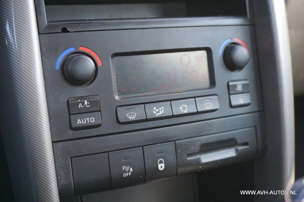 Peugeot 207 1.4-16v xr