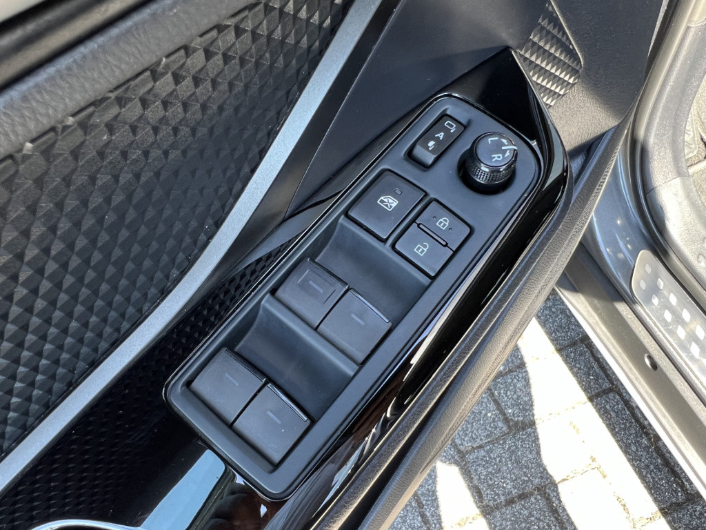 Toyota C-hr 1.8 hybrid dynamic