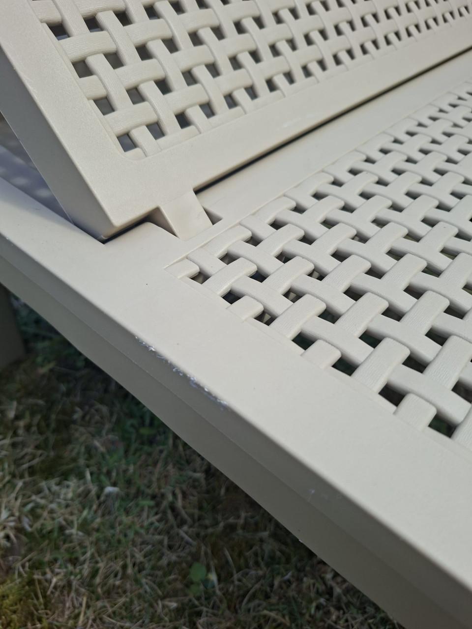 Mooi beige ligbed van Woood