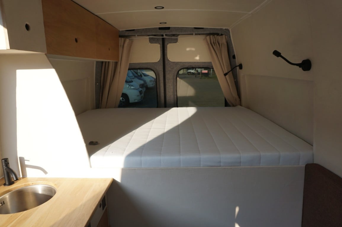 Mercedes Benz Buscamper 214 CDI uit 2019 met nieuwe inbouw