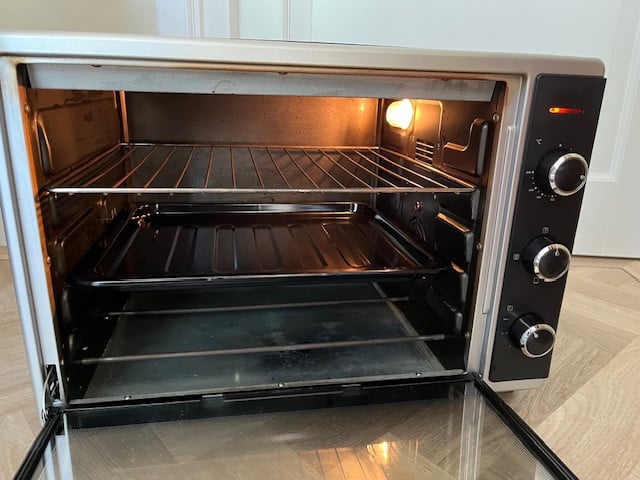 Oven