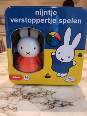 NIJNTJE Verstoppertje spelen