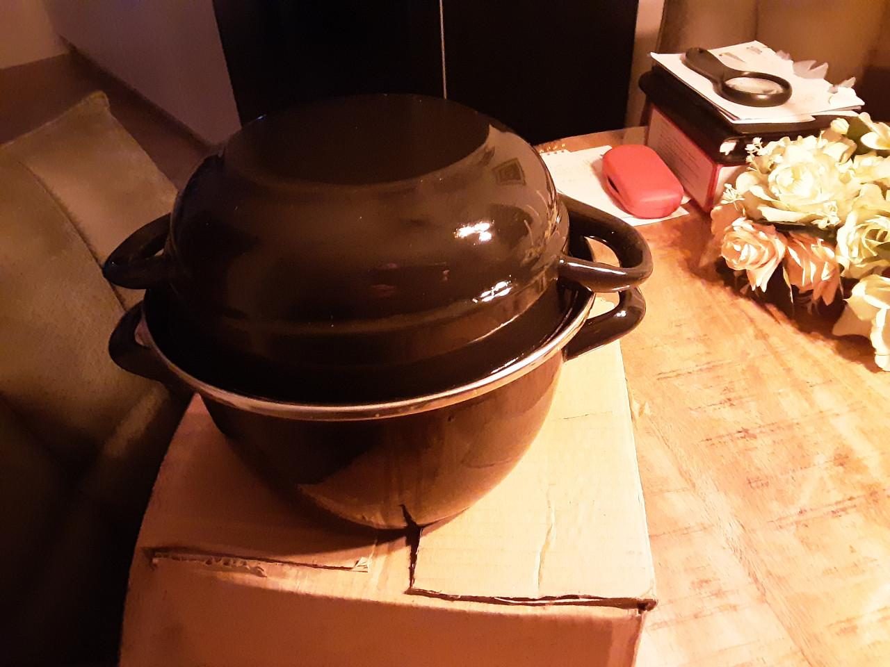 Nieuwe  mosselpan 18 cm doorsnee