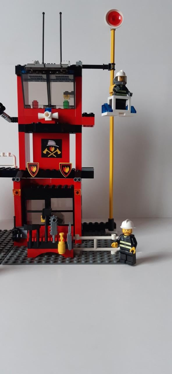 Lego City 7240 brandweerkazerne