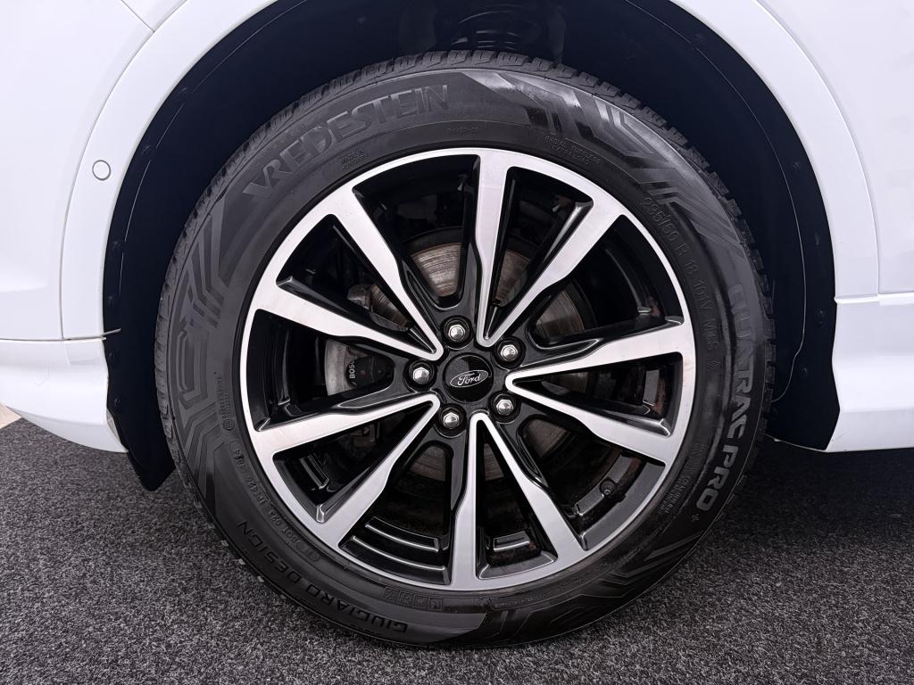 Ford Kuga 1.5 ecoboost st line | trekhaak | 1800kg trekgewicht | navigatie 