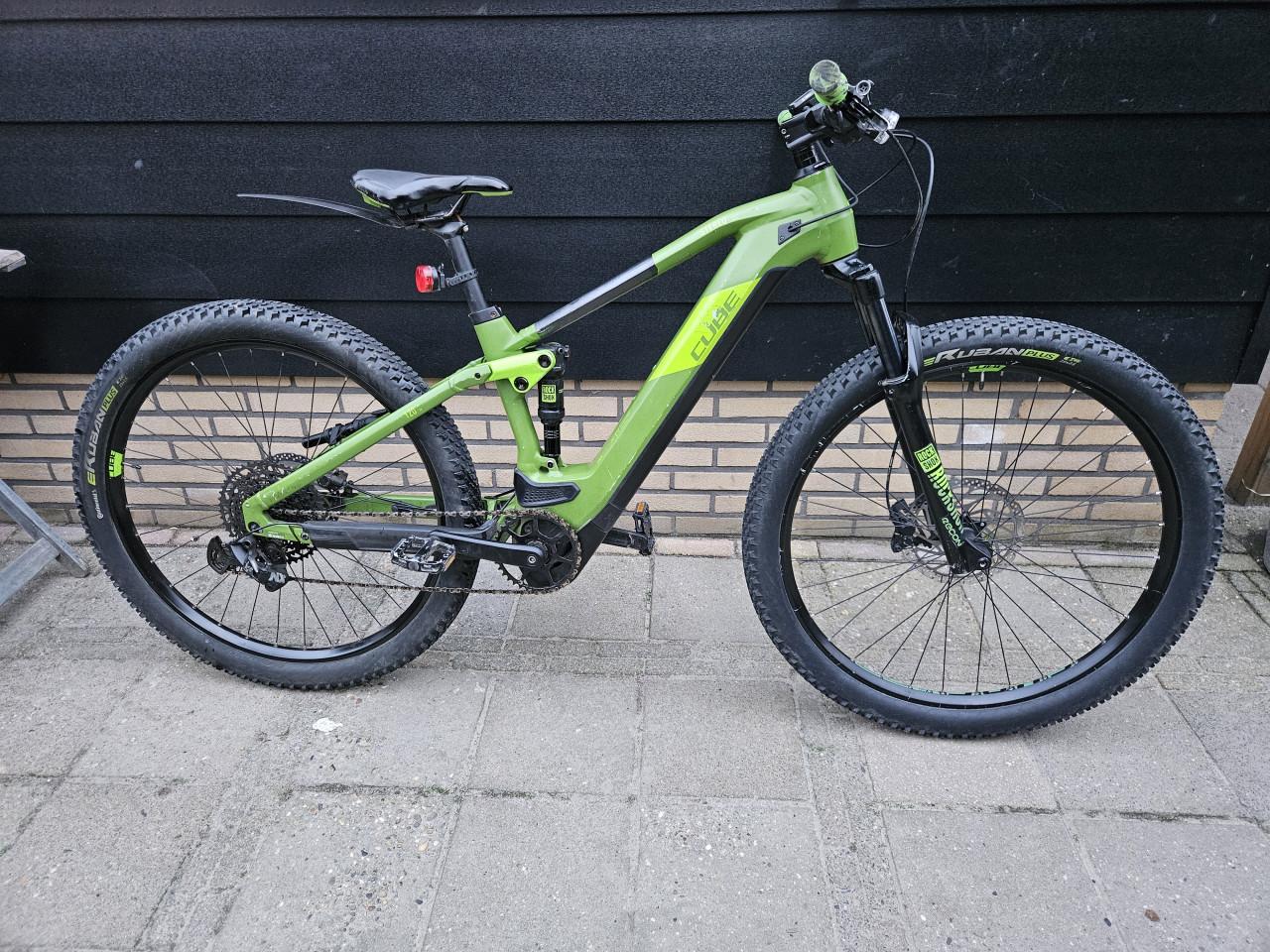 Mooie Mountainbike Cube Stereo Elektrisch