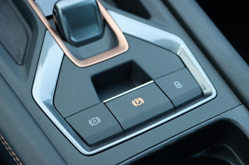 Cupra Formentor 1.5 tsi e-hybrid business 204pk dsg6