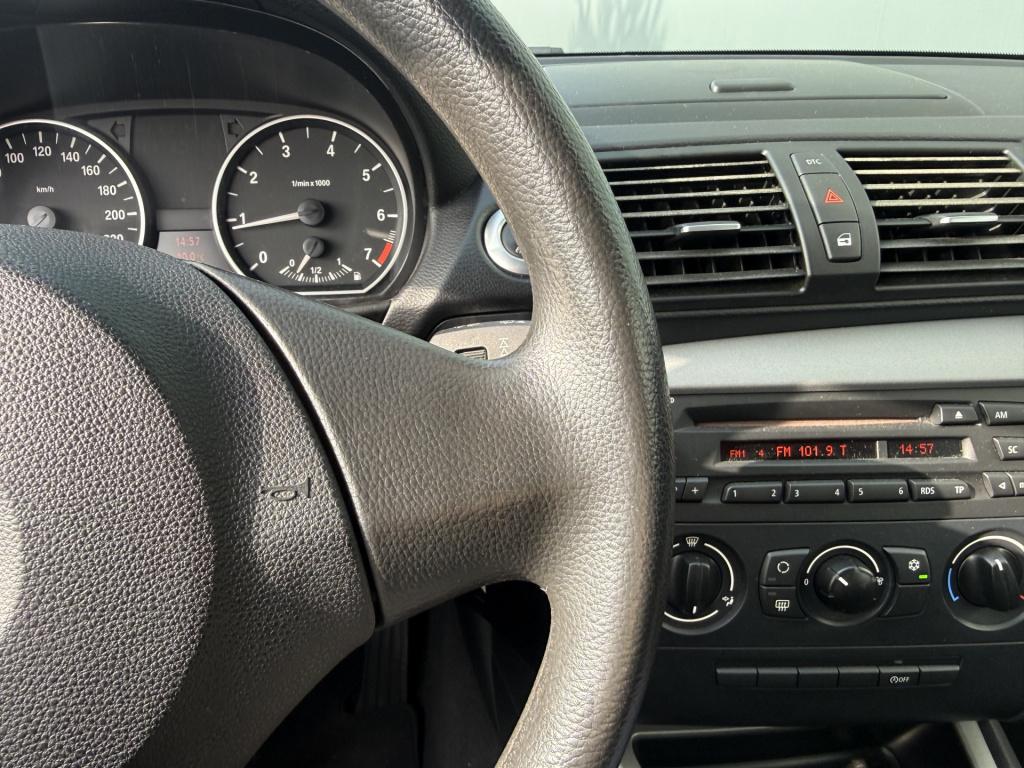 BMW 1 Serie 116i 2.0 122pk executive 3-drs