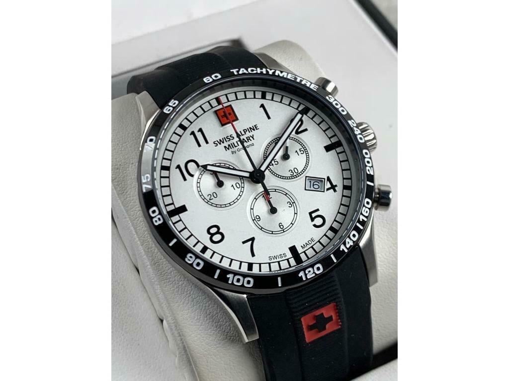 Swiss Alpine Military Quarts chronograph horloge