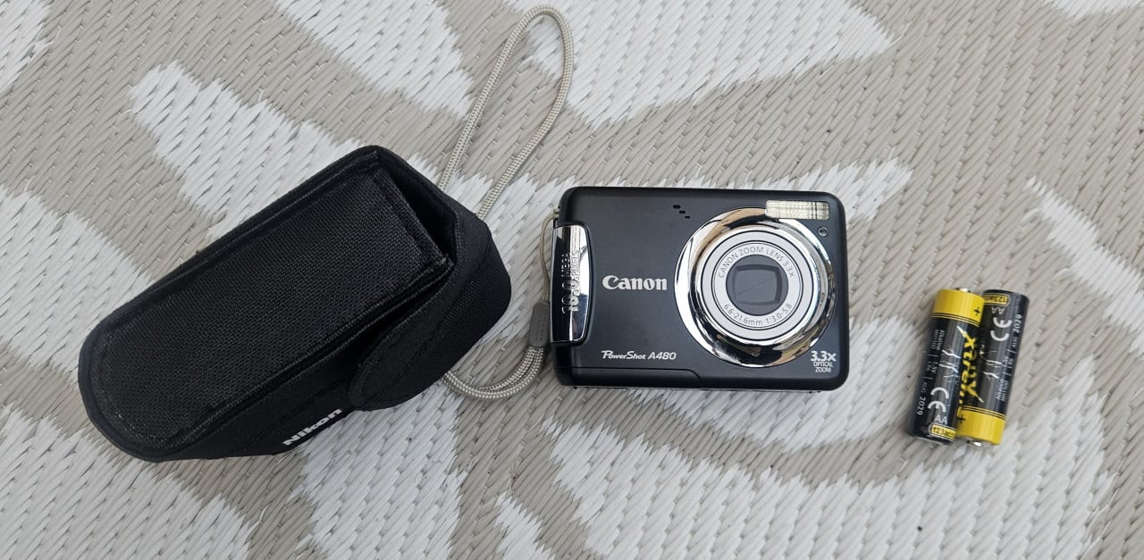 Canon PowerShot A480 - Compact Camera