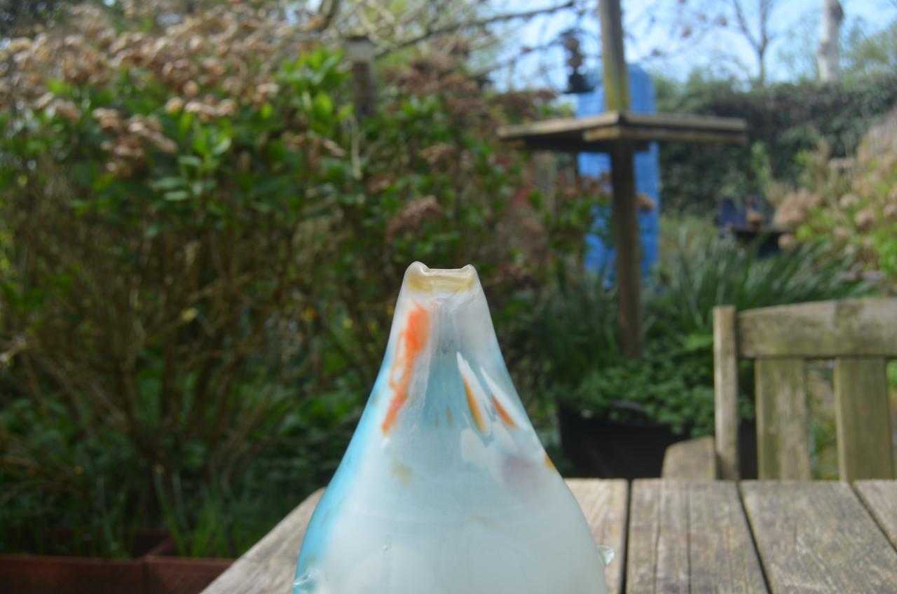 Fraaie glazen Perzische schenkkan / vaas