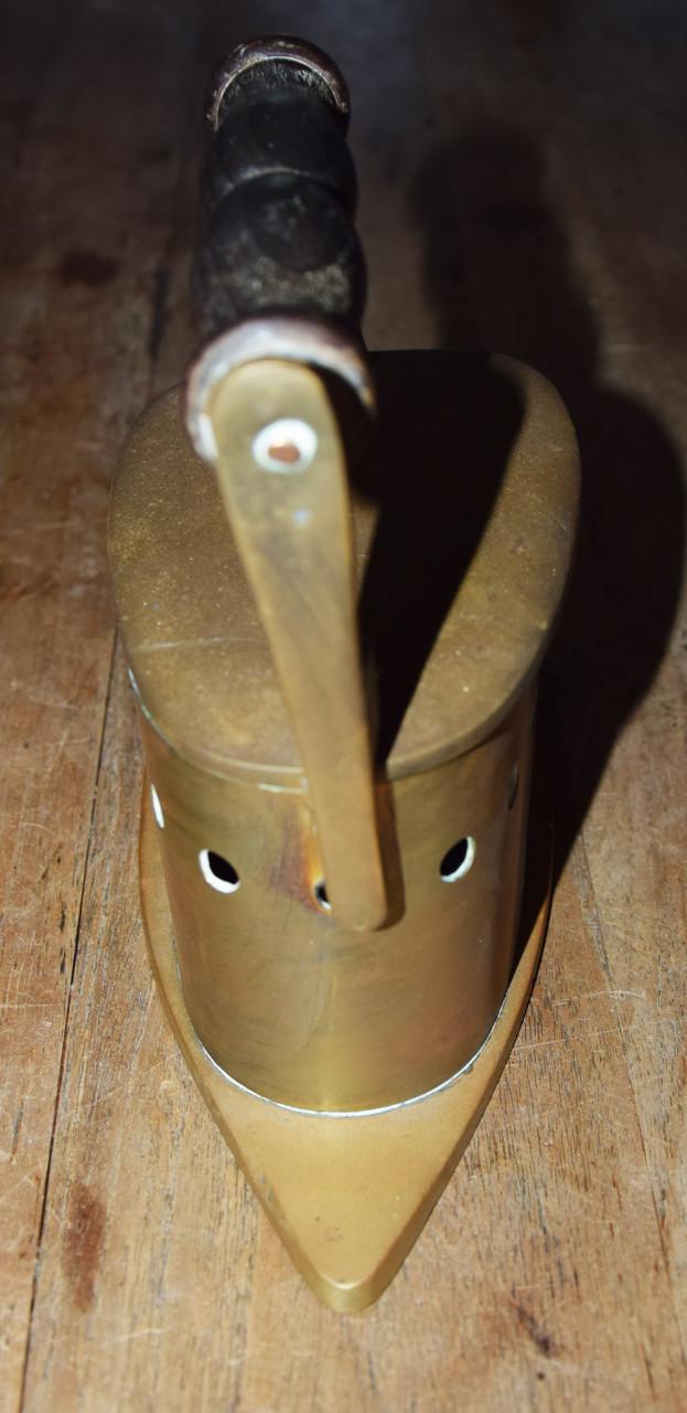 Oude broccante strijkbout /strijkijzer *~* Nostalgisch