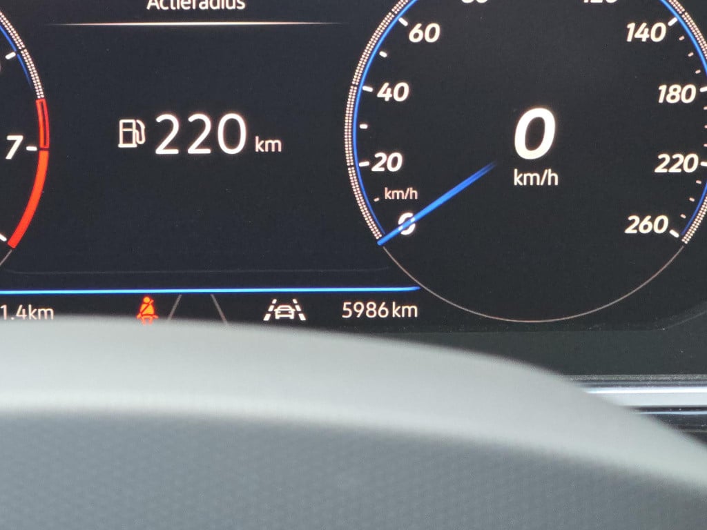 Volkswagen T-roc 1.5 tsi r-line edition virtual cockpit stuur/stoelverwarmi