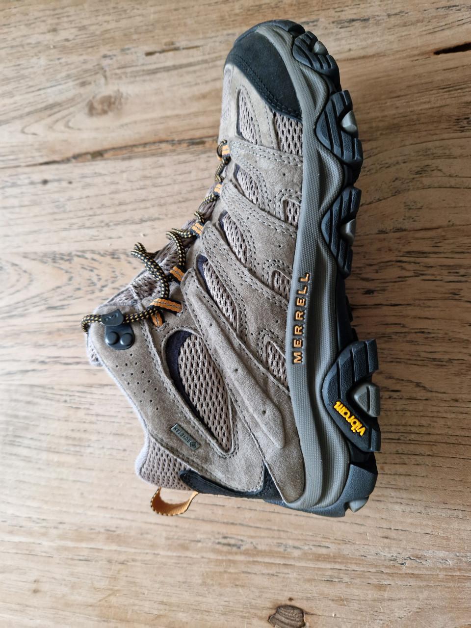 Te koop, zgan wandelschoenen Merell Moab Mid GTX