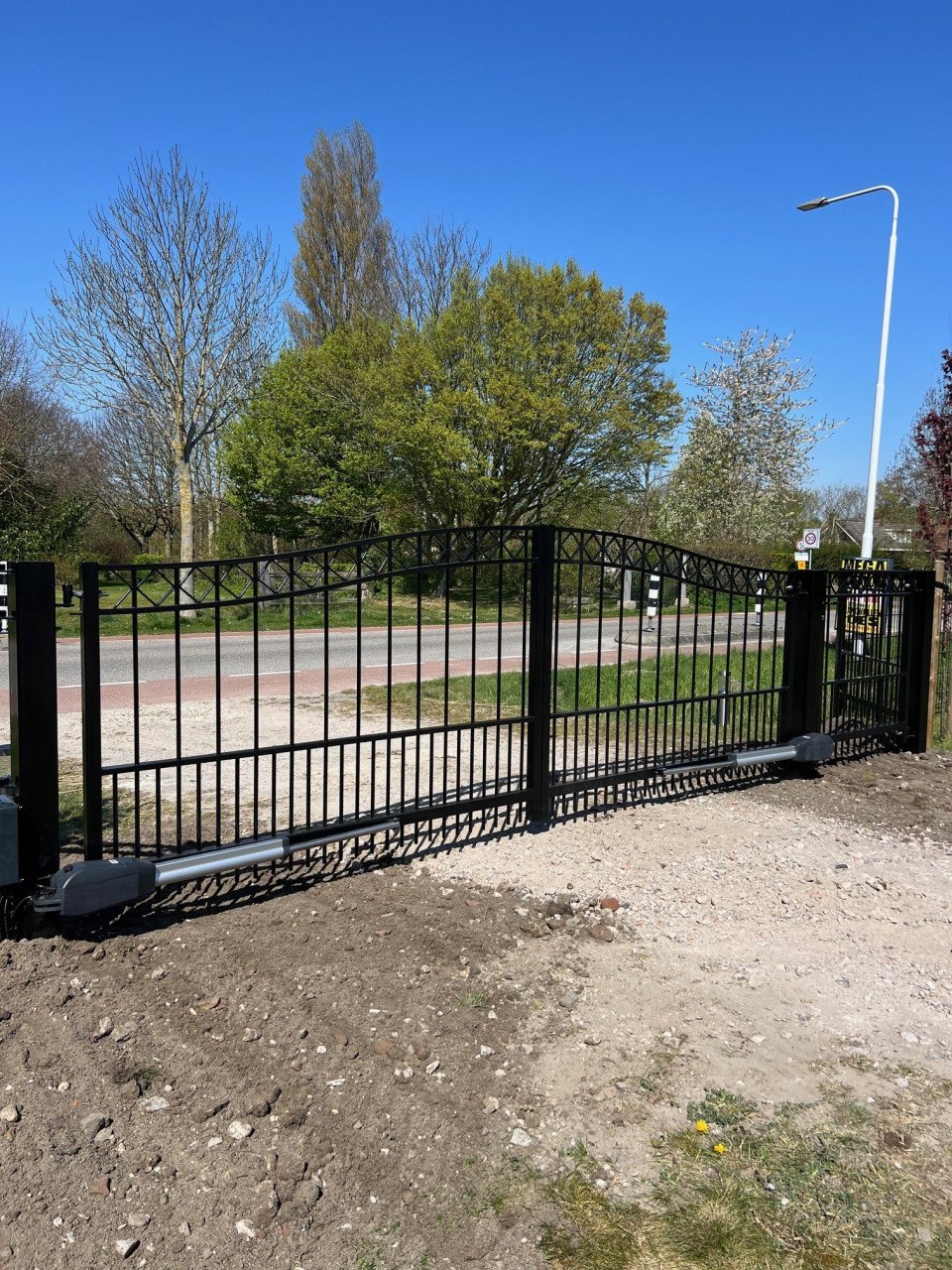 VEFRAAI UW WONING MET EEN SIER-HEKWERK OF INRIJPOORT.