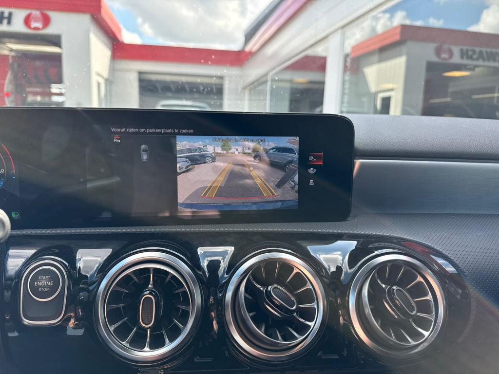 Mercedes-Benz A-Klasse 250 e business solution amg limited