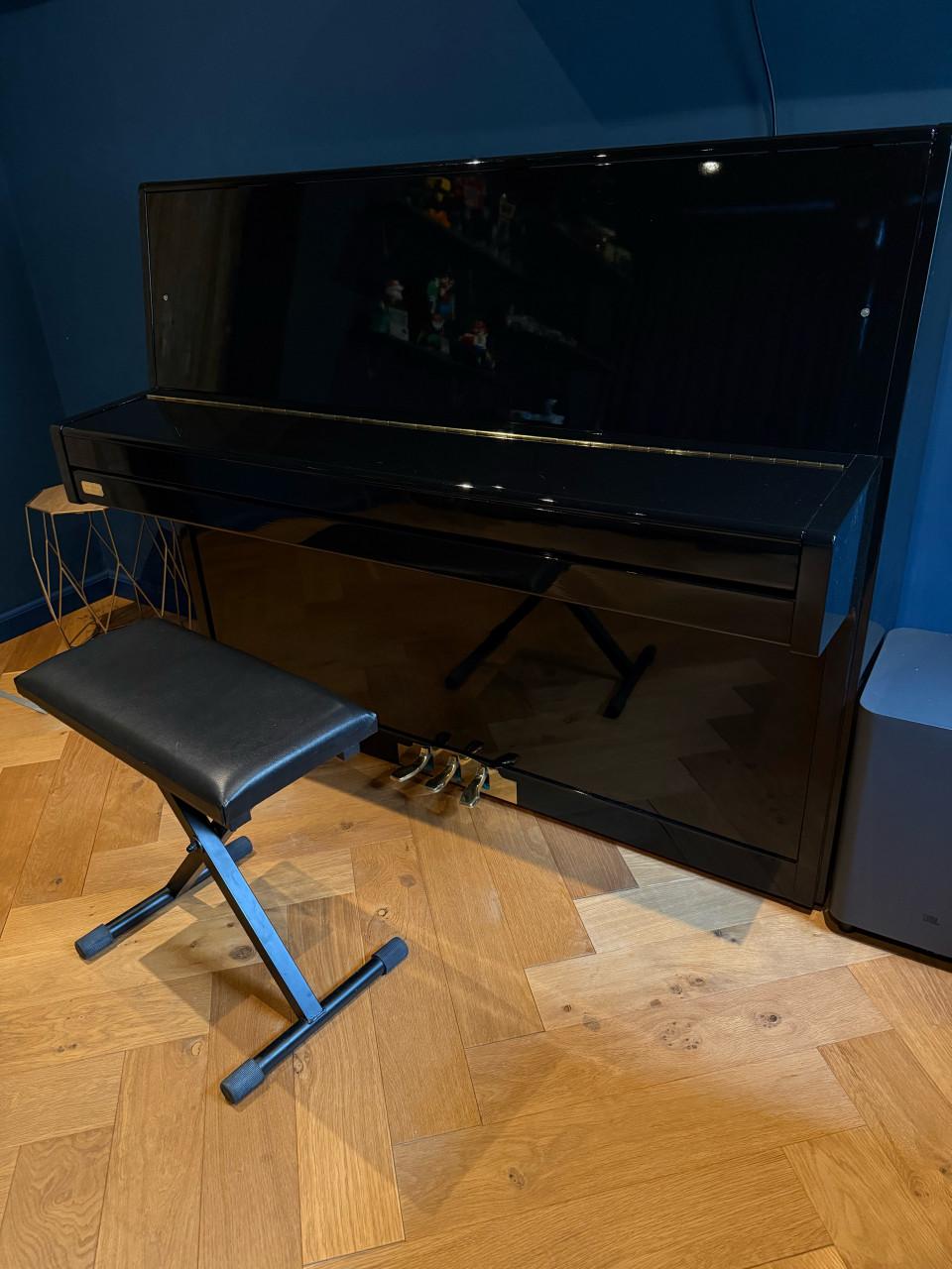 Perzina piano