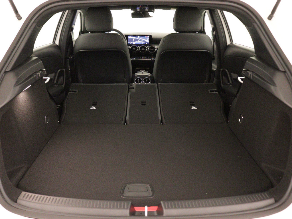 Mercedes-Benz A-Klasse 250 e star edition | dodehoekassistent | parkeerpakk