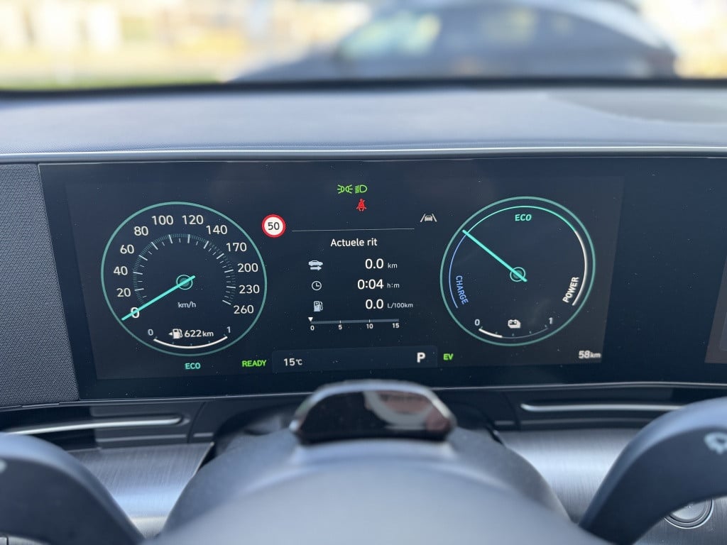 Hyundai Kona 1.6 gdi hev premium | direct leverbaar | navi | cruise control