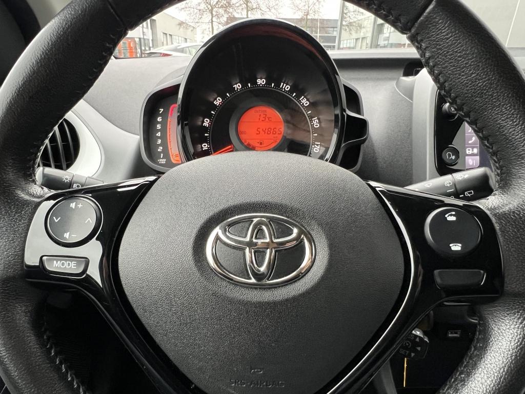 Toyota Aygo 1.0 vvt-i x-first cabrio | subwoofer | instaplijsten| uitlaatsi