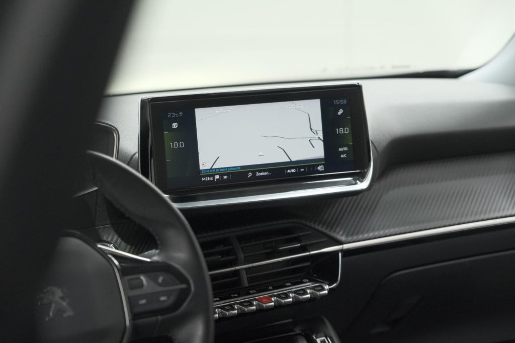Peugeot 2008 puretech 100 allure | camera | navigatie | apple carplay | par