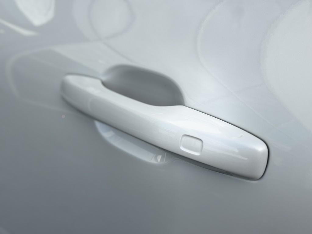 Volvo XC60 t6 398pk recharge dark black edition| panodak| luchtvering| trek