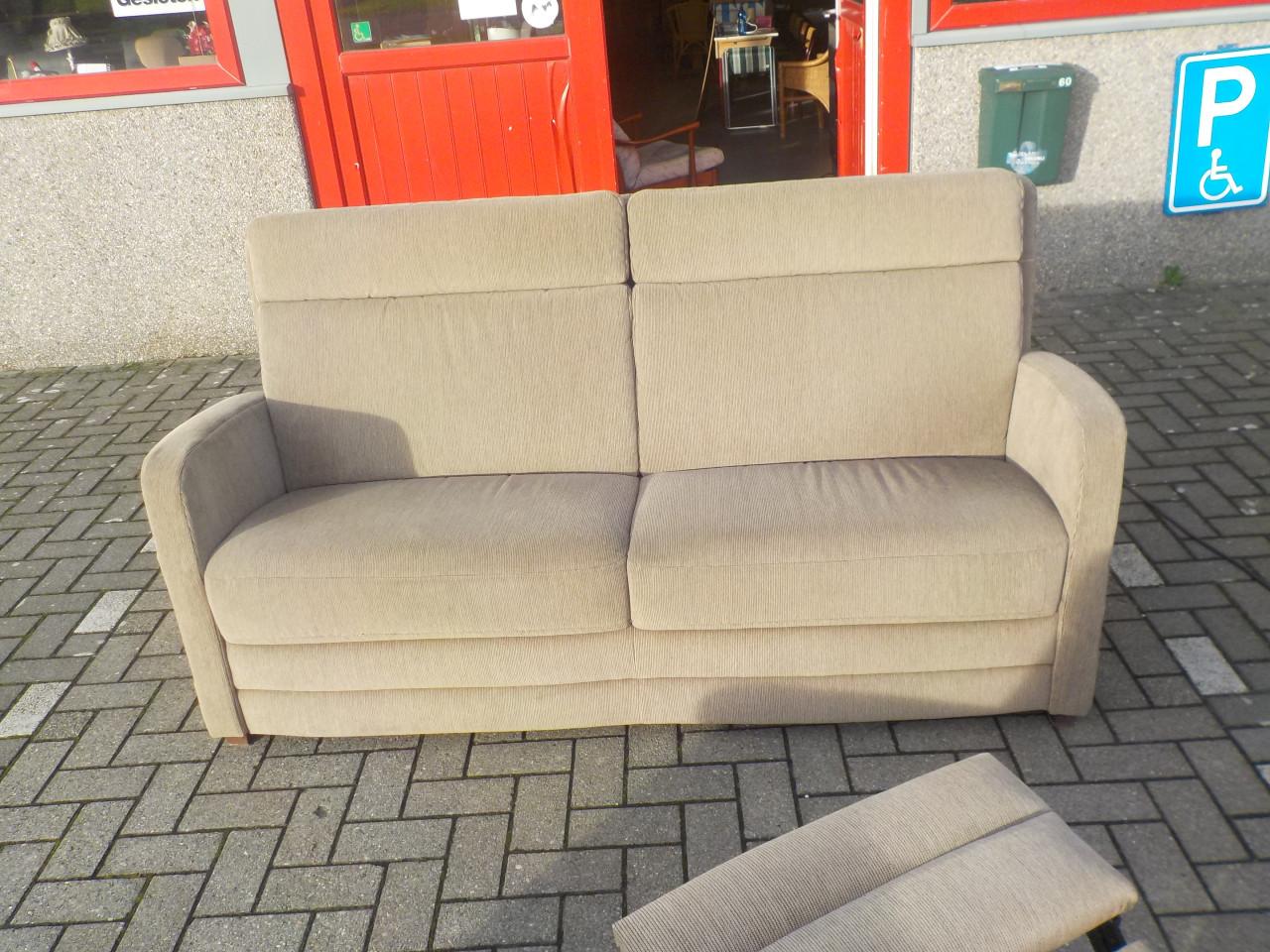 3 zits ( 180 cm ) + fauteuil + elektrische relax fauteuil met 2 motoren